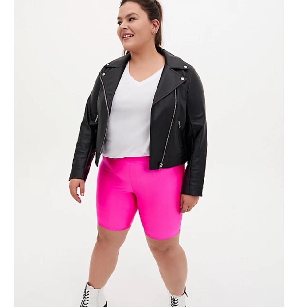 Torrid Neon Pink Liquid Bike Shorts - Picture 1 of 5